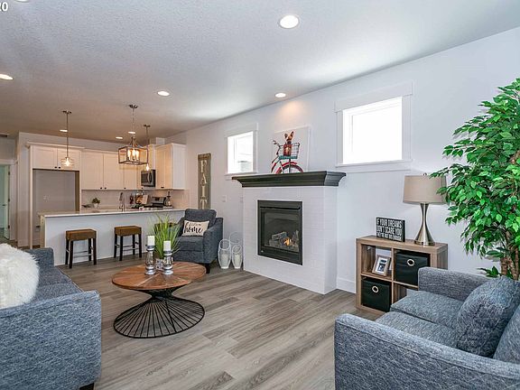 5th image of 12748 SE 23rd Ave