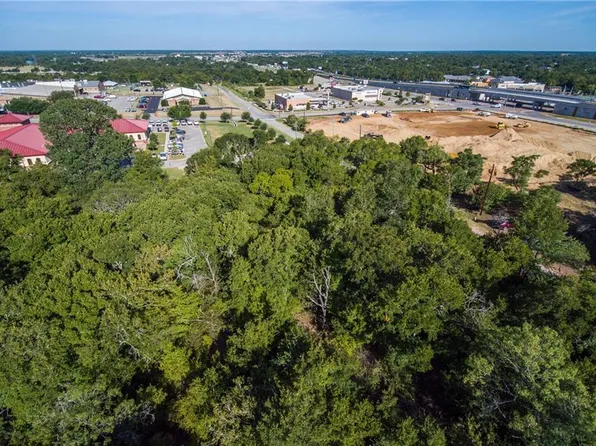 1811 Jasper St, Bastrop, TX 78602
