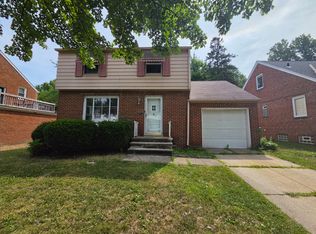 1361 Villa Dr, South Euclid, OH 44121