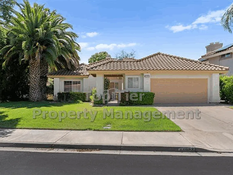 41924 Avenida Vista Ladera — Photo 1