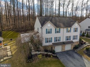 1522 Huron Dr, Sinking Spring, PA 19608