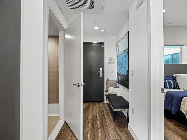 The Fairfax Flats — Photo 24