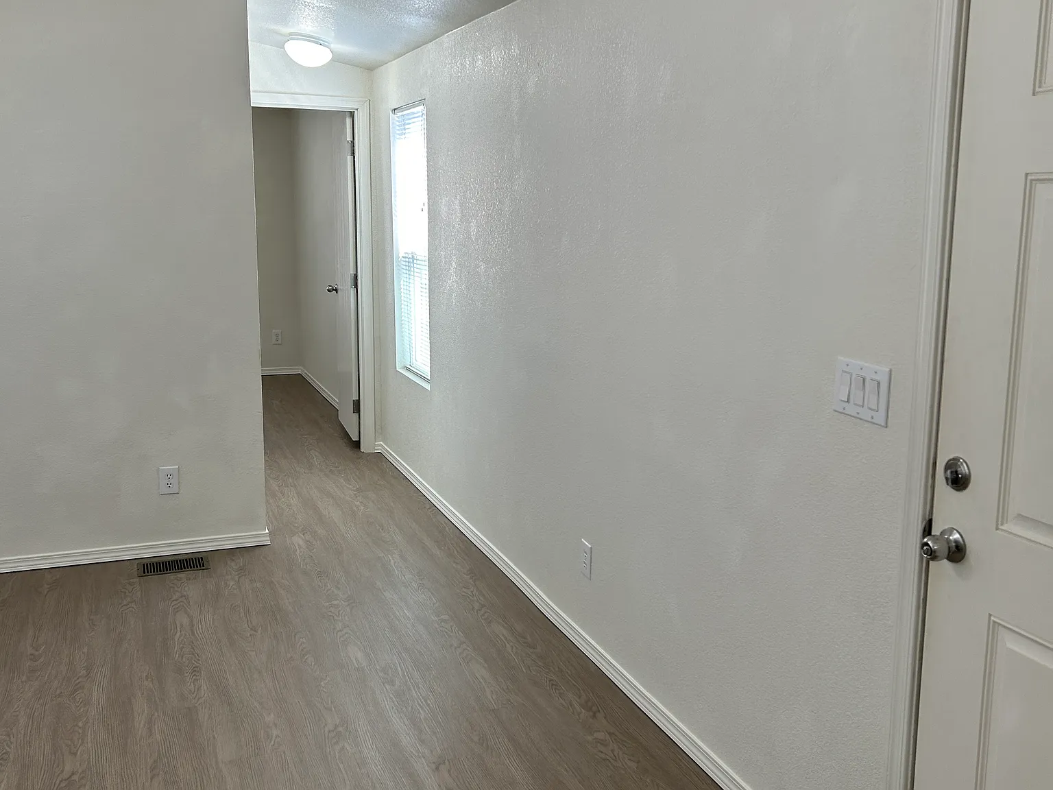 2 bed, 924 sqft, $1,750 — Photo 4