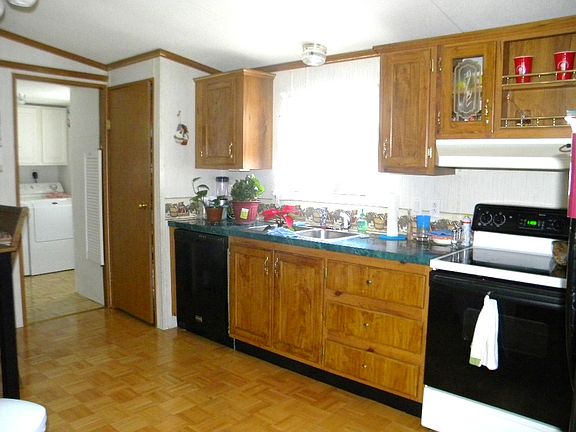 2nd image of 49 Heatherbrooke Est