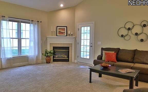 4th image of 204 Stonebridge Ct