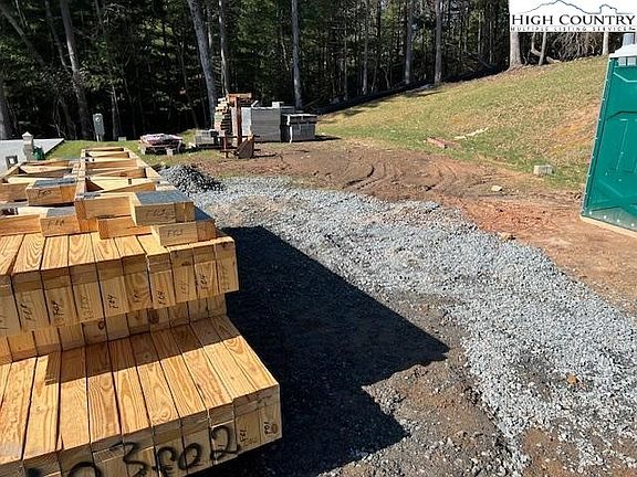2nd image of 200 Gleneagles North