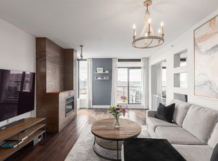 11 E Royal Ave #1603, New Westminster, BC V3L 0A9