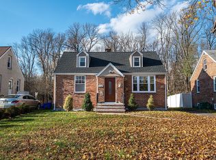 126 3rd St, Dunellen, NJ 08812
