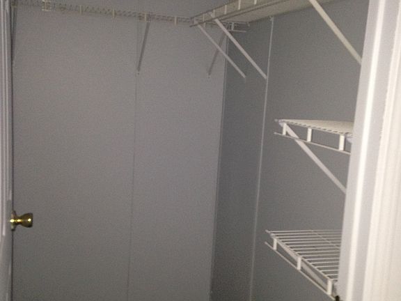 4th image of 1506 Coachlight Ct