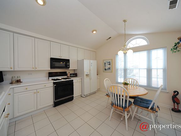 Kitchen / Breakfast Room