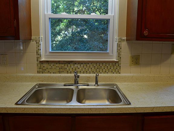 2nd image of 532 Taliwa Dr