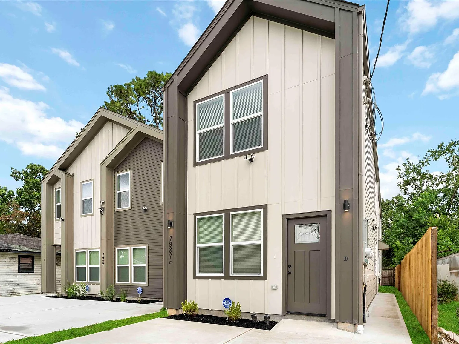 3 bed, 2.5 bath, 1070 sqft, $1,750 — Photo 2