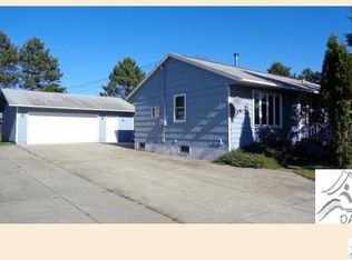 47 Dogwood Blvd, Babbitt, MN 55706