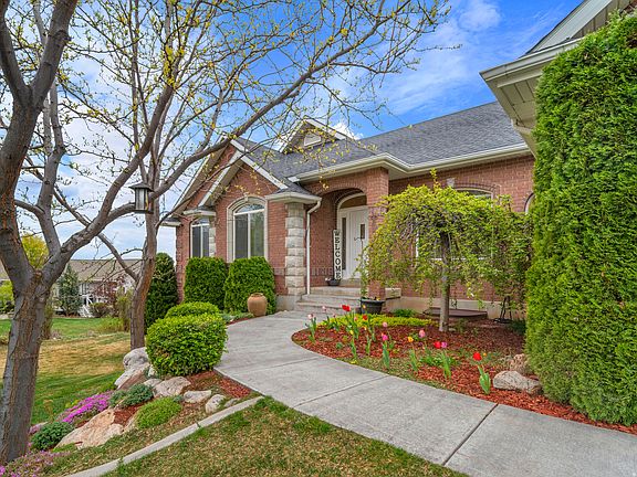 5th image of 4115 N 125 W