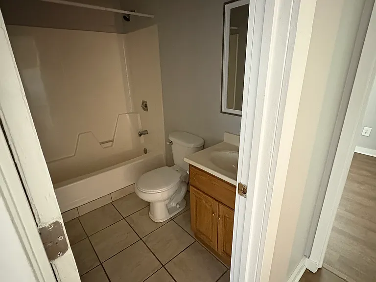 111 Holston Ave #2 — Photo 7