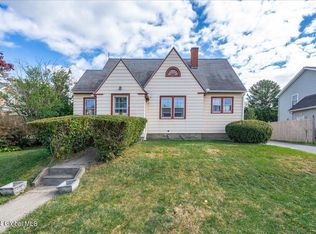 24 Elmhurst Ave, Rensselaer, NY 12144