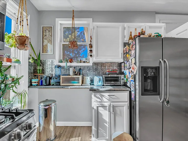 617 S Logan St — Photo 13