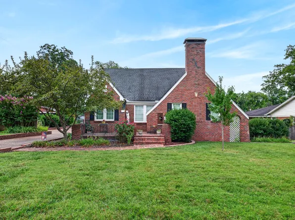 123 Castle Heights Ave, Lebanon, TN 37087