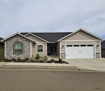 295 Wil Way, Winston, OR, 97496