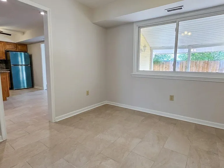 29 Fomalhaut Ave — Photo 7
