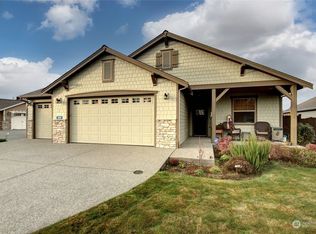 949 Chestnut Loop, Mount Vernon, WA 98274