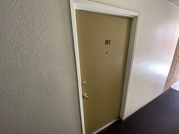 2nd image of 3730 S Sepulveda Blvd APT 102