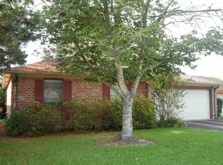 9155 Mockingbird Ln, Beaumont, TX 77707