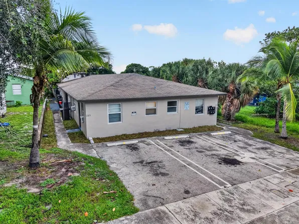 633 10th St, West Palm Beach, FL 33401