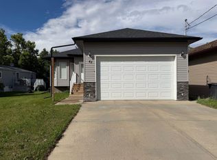 42A Red Deer Ave, Drumheller, AB T0J0Y4