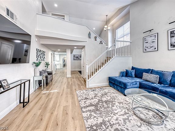 5th image of 2013 Canyon Breeze Dr