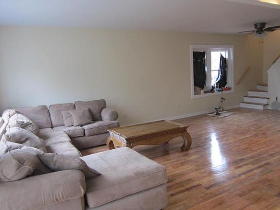 4th image of 7205 W Myrtle Ave #1