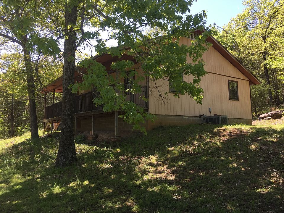 3BR/2BA house in the woods