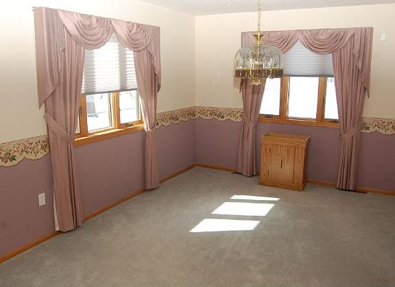 3rd image of 10368 National St NE