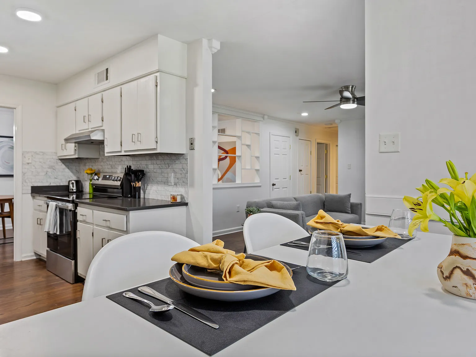3 bed, $3,200 — Photo 1