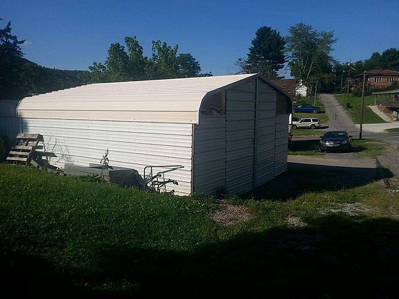 2nd image of 5560 Wv Highway 5 E
