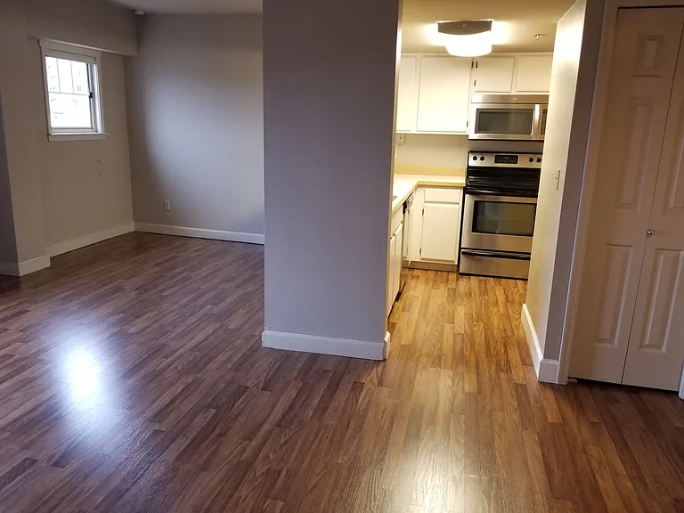 505 E Denny Way #503 — Photo 4