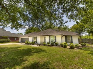107 Mimosa Dr, Starkville, MS 39759