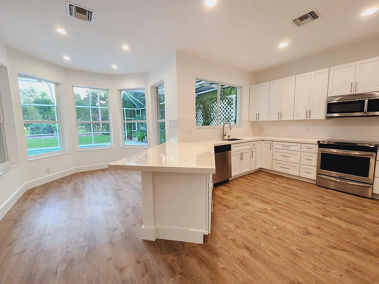 15188 Oak Chase Ct — Photo 15