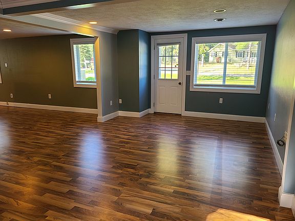 3rd image of 10444 Johnston Blvd
