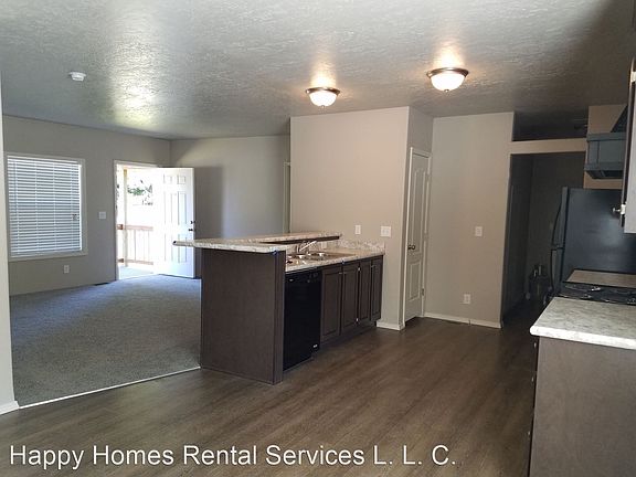 4th image of 756 E Dakota Ave #756