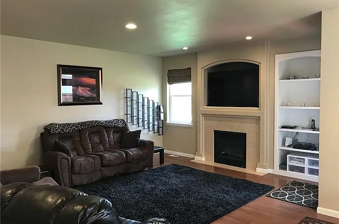 3 bed, 1519 sqft, $2,400 — Photo 4