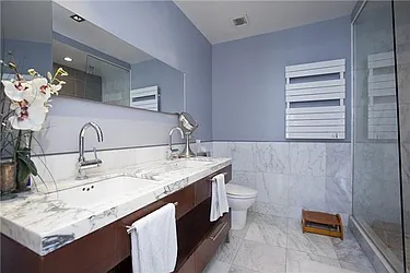 Sold by Space Marketing Shop