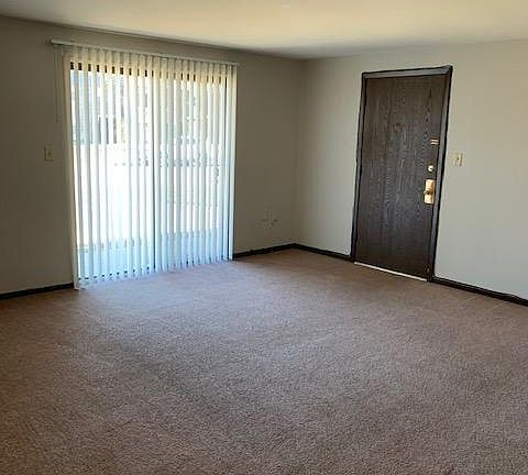 4th image of 857 Gettysburg Dr APT 1