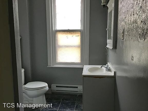 3rd image of 7400 Lawndale Ave Unit 1
