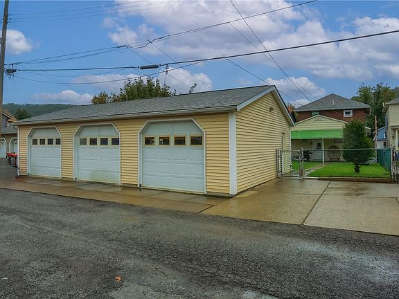 2nd image of 2527 7th Ave