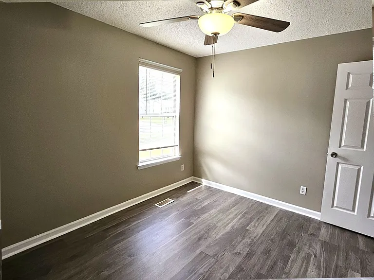 8610 Brookshadow Dr — Photo 14