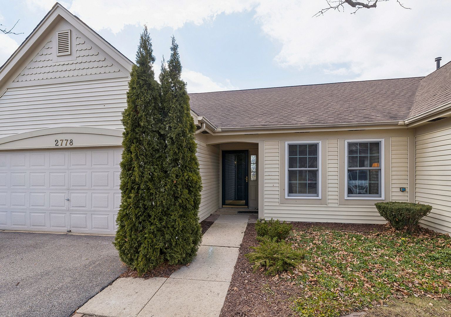 2778 N Augusta Dr