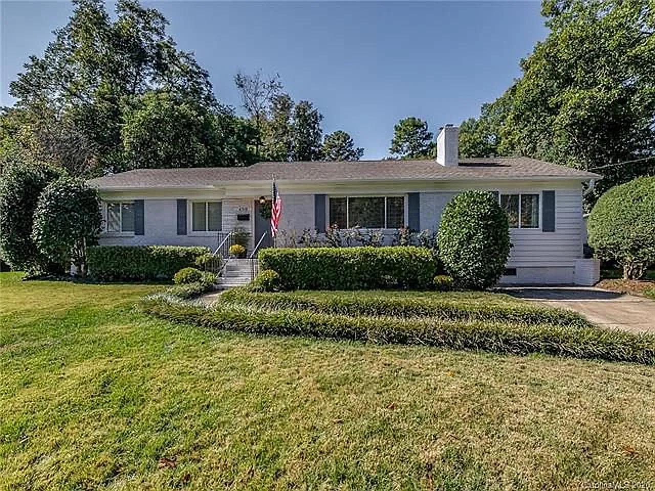 4 bed, 1645 sqft, $3,500 — Photo 2