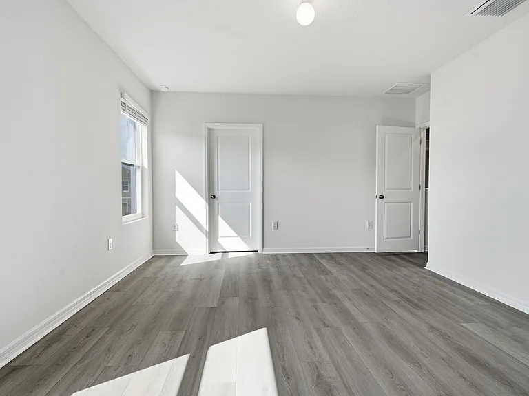 32745 Pez Landing Ln — Photo 25