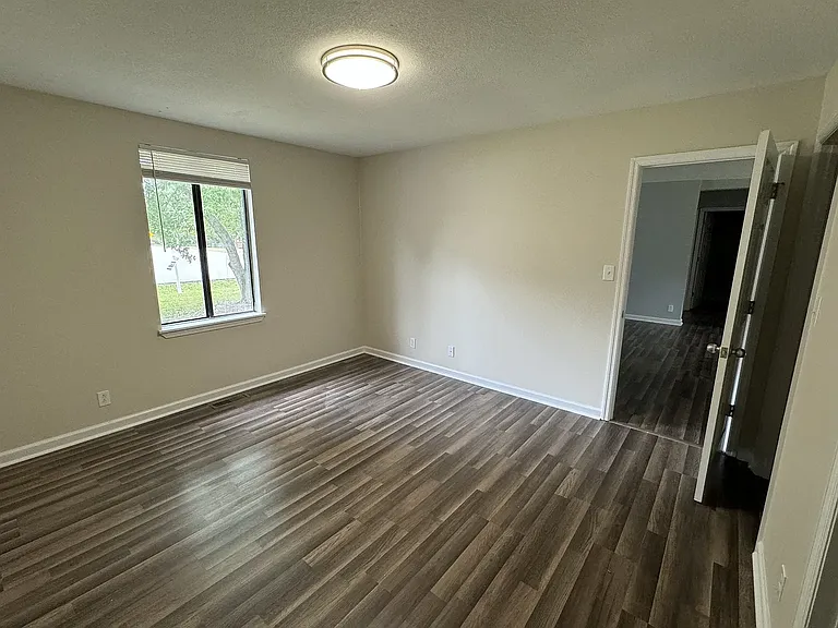 404 N Magnolia Dr — Photo 10